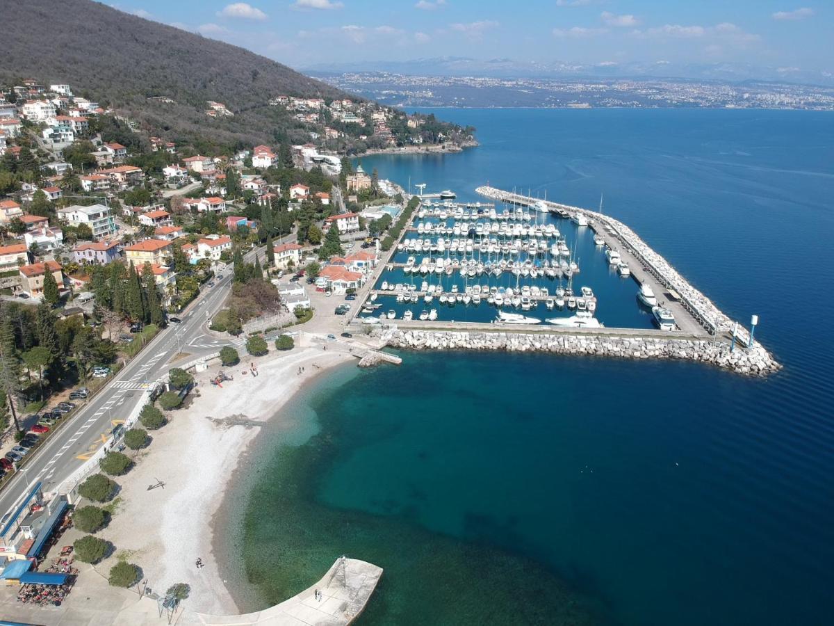 Perla - With Sea View Apartment Opatija