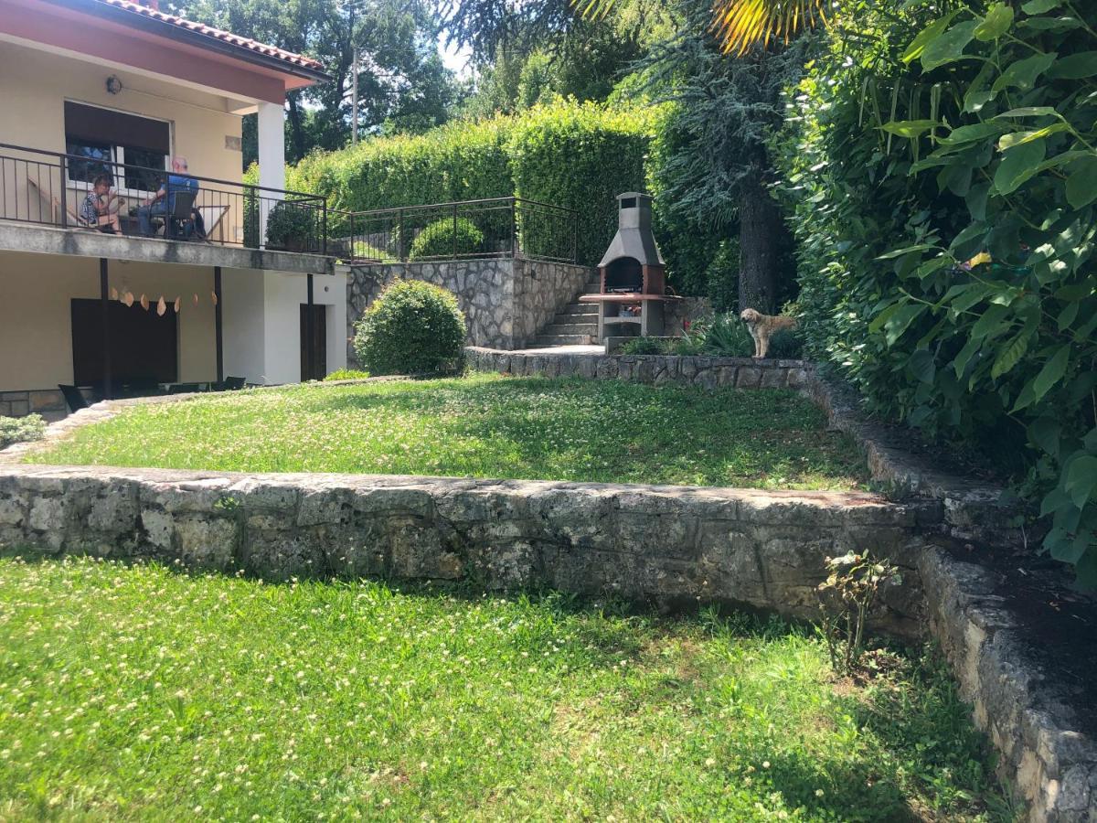 Perla - With Sea View Apartment