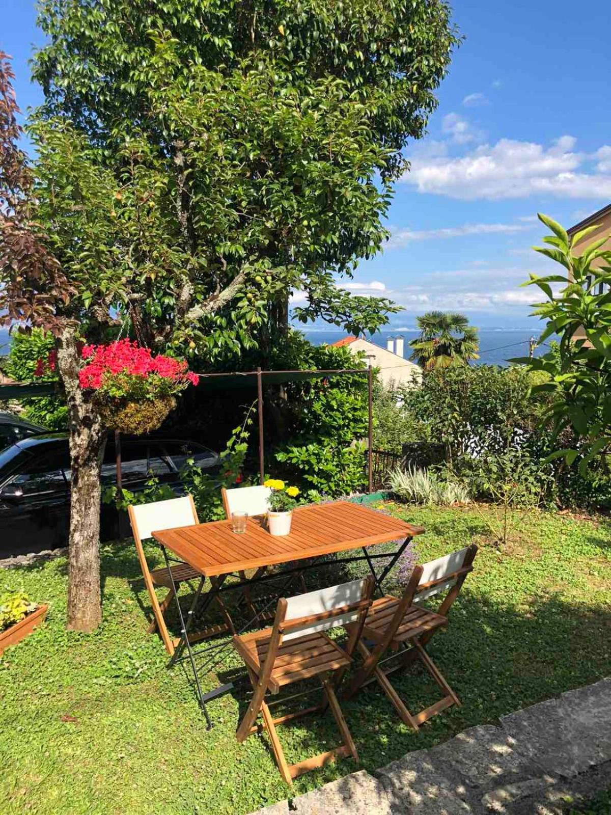Perla - With Sea View Apartment