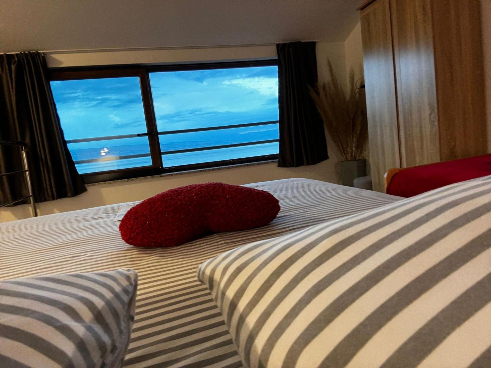 Perla - With Sea View