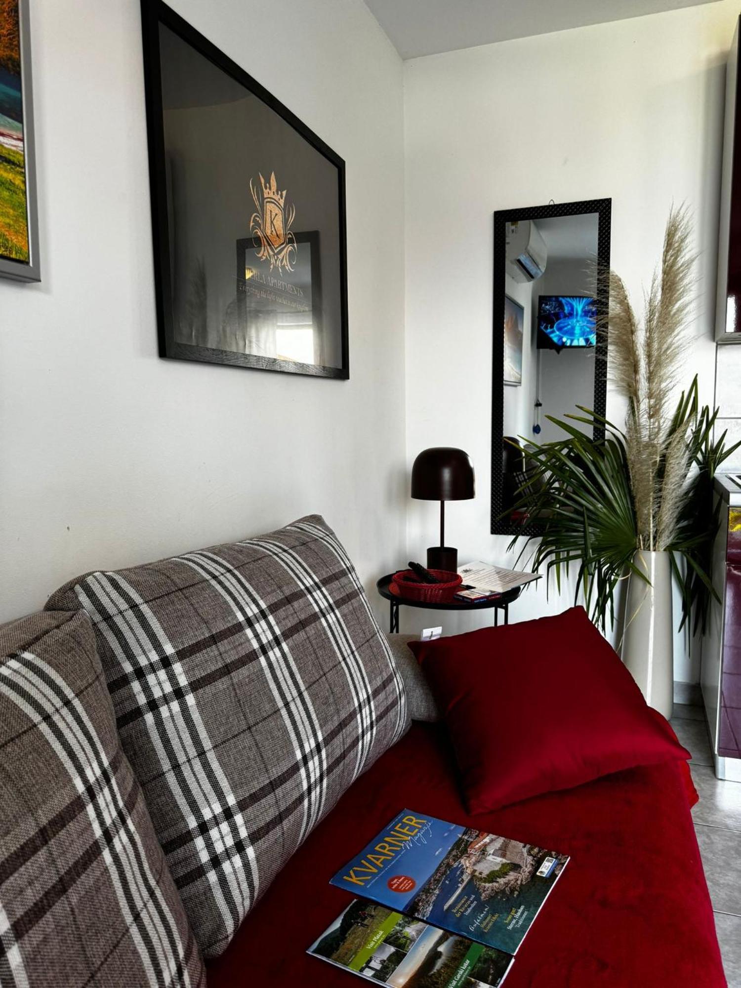 Perla - With Sea View Apartment *